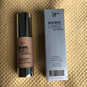 it Cosmetics Bye Bye Lines Foundation Medium NEW